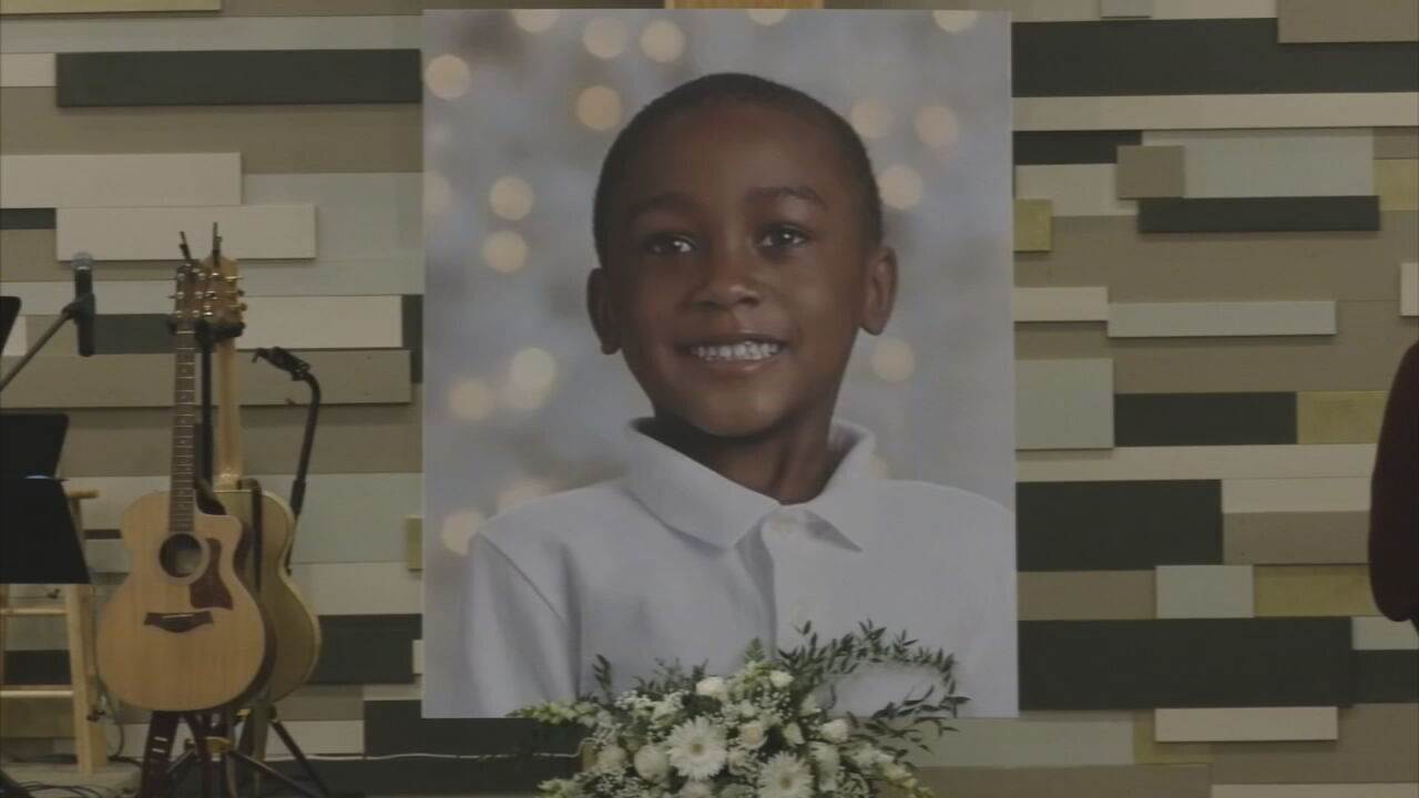 Southern Indiana community remembers 5-year-old found dead in suitcase 2 years ago